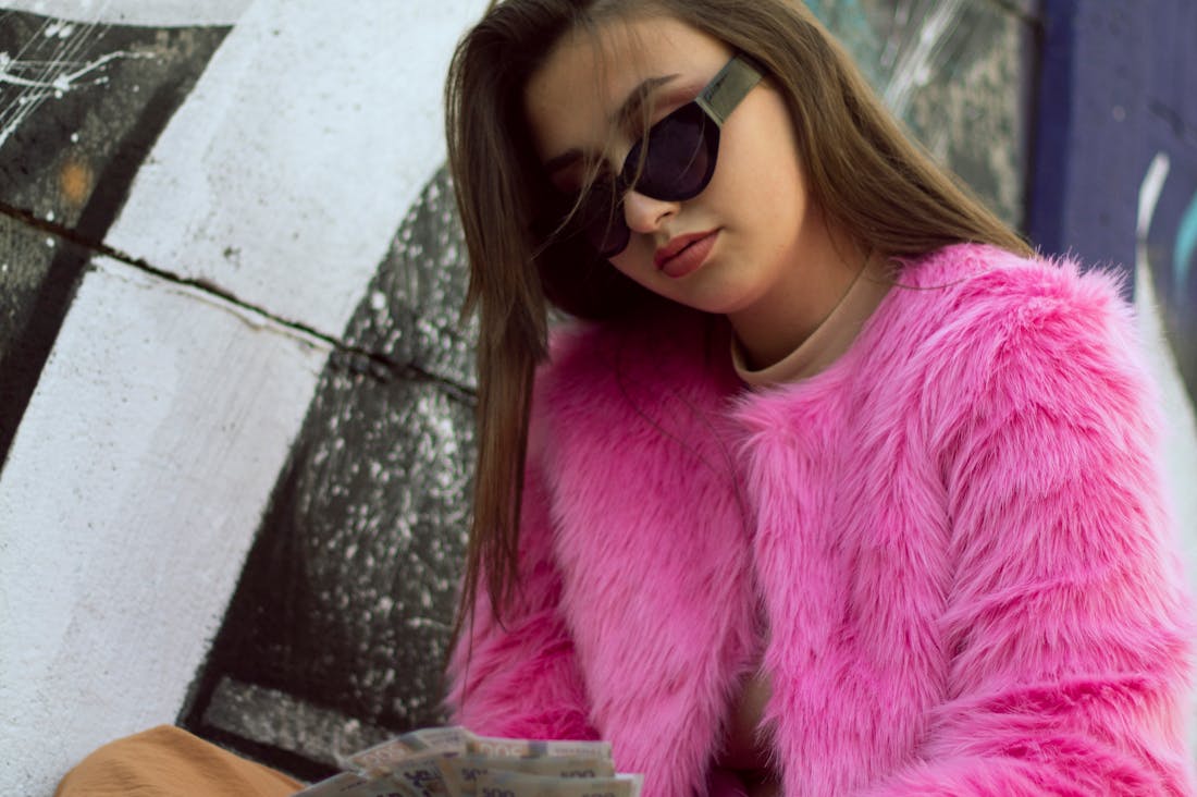 Unlocking Financial Freedom: Strategies to Manage Your Money Wisely in Today’s Economy Image 1