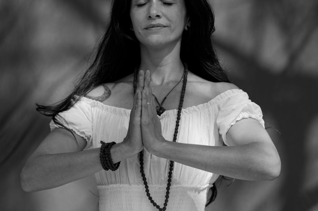 Unlocking the Secrets of Mindful Living: How to Cultivate Presence and Purpose in Everyday Life Image 3