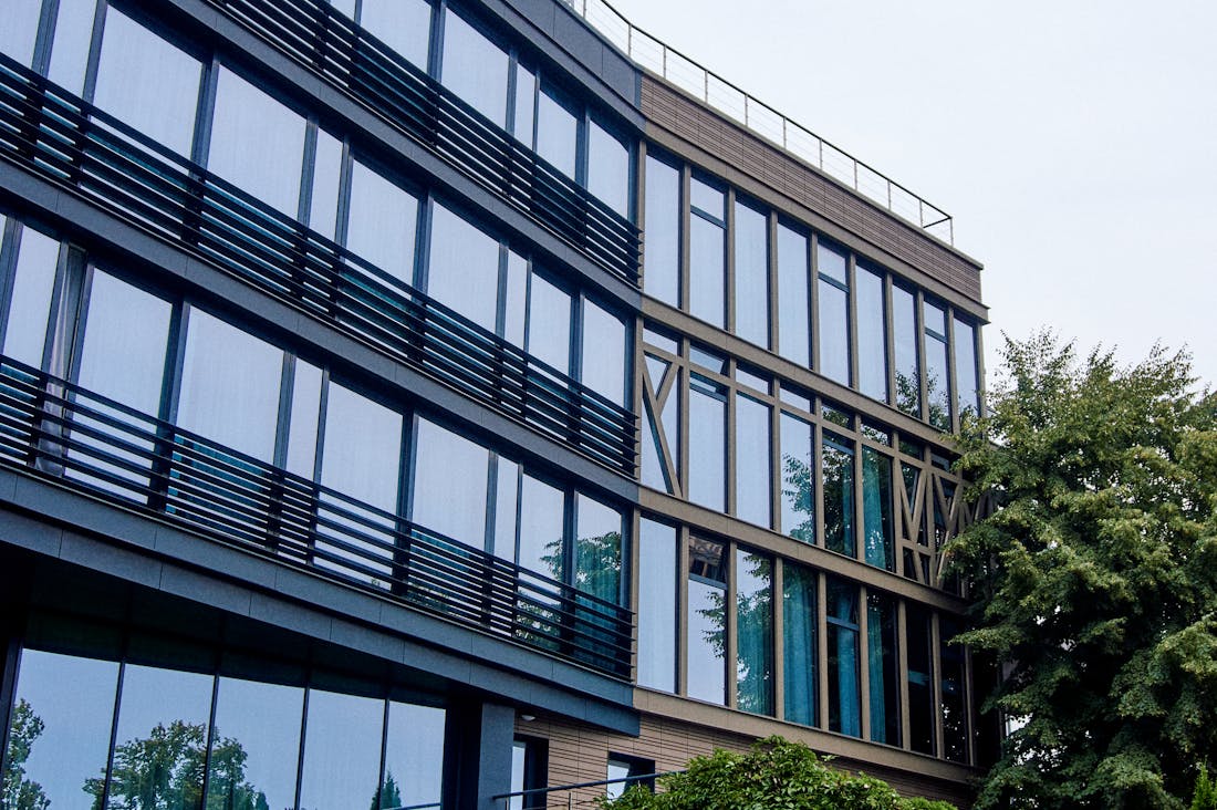 Unlocking the Secrets to a Thriving Lifestyle: Integrating Health, Travel, and Financial Well-Being Image 3