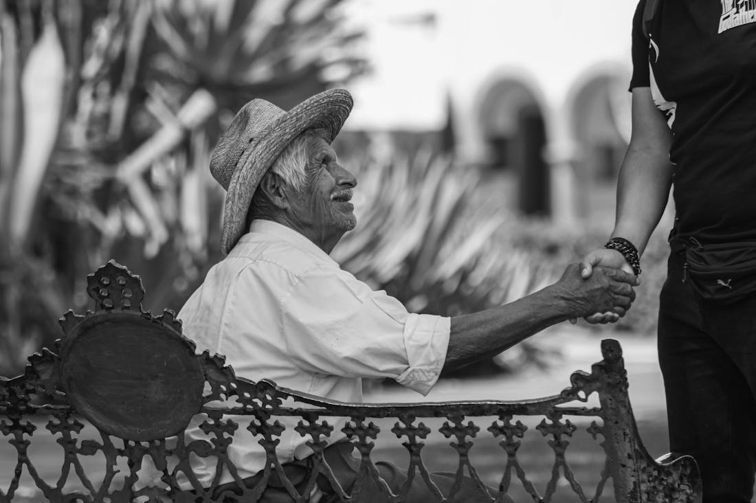 Wanderlust in the Age of Technology: Crafting Authentic Travel Experiences Image 2