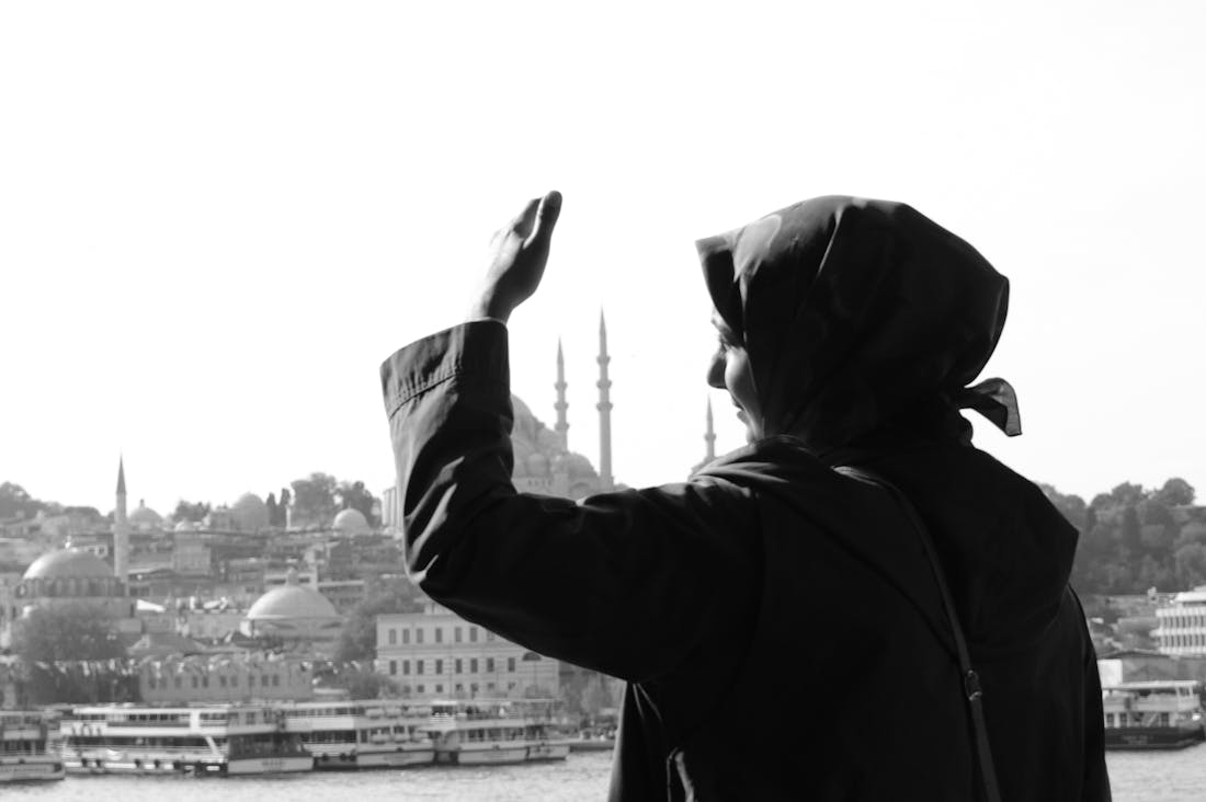 Wanderlust on a Budget: Discovering Affordable Travel Options Without Sacrificing Experience Image 2