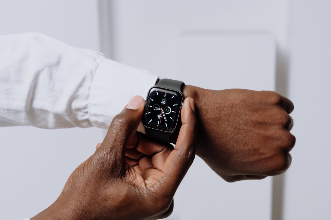 Wellness in the Digital Age: Balancing Screen Time and Mental Health for Better Living Image 2