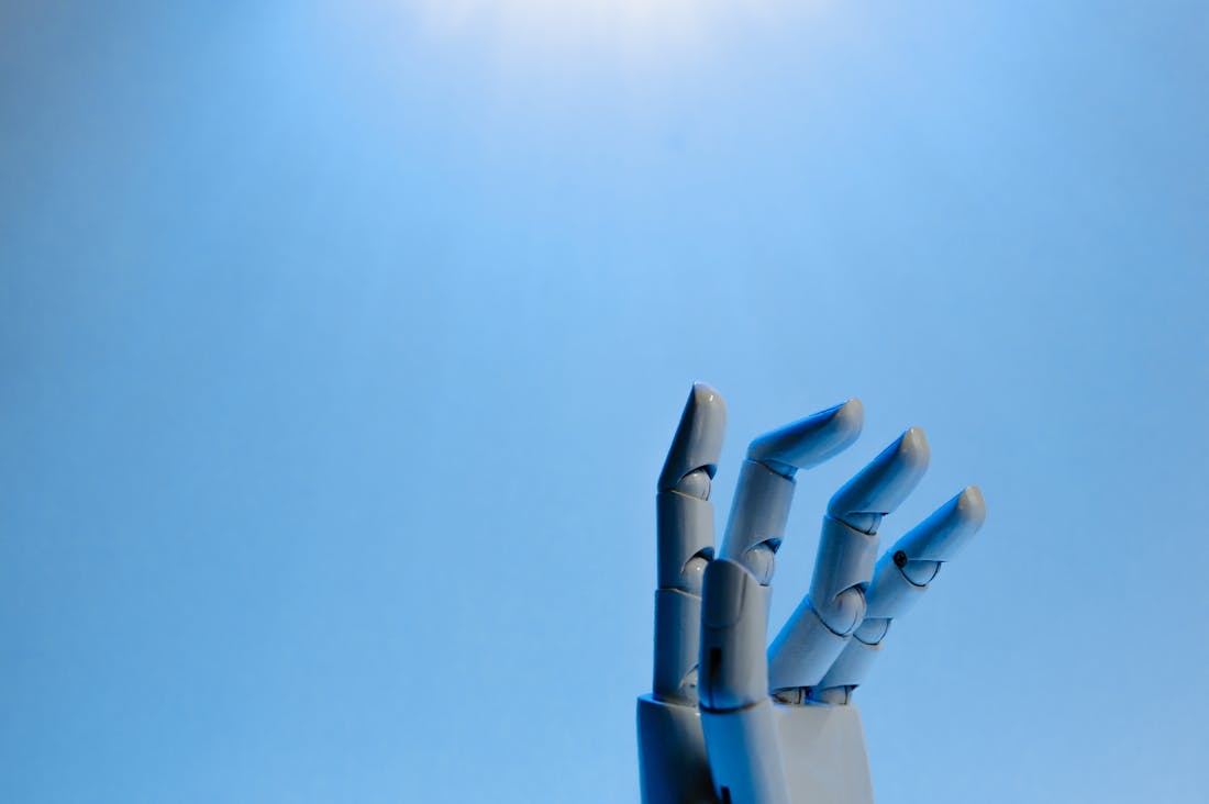 Understanding the Impact of Technology on Our Daily Lives: Balancing Benefits and Drawbacks Image 2