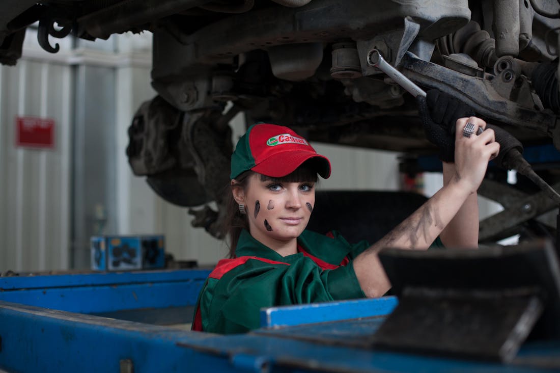 Mastering Auto Maintenance: Essential Tips for Keeping Your Vehicle Running Smoothly and Efficiently Image 2
