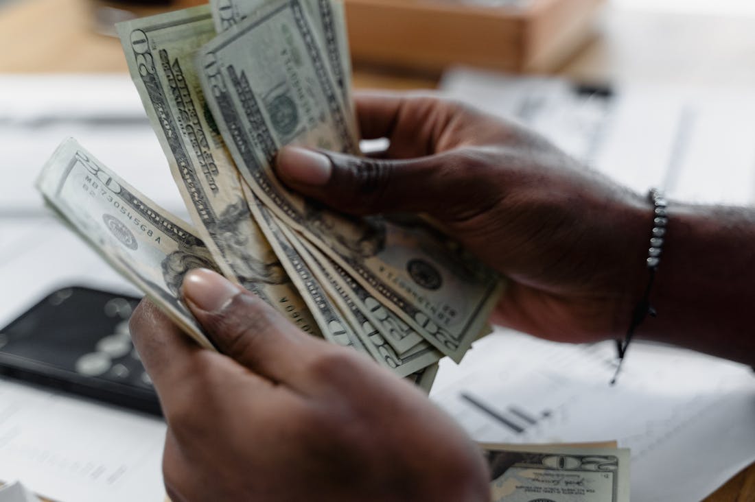 Mastering Financial Literacy: Essential Skills for Navigating the Modern Economy Image 2