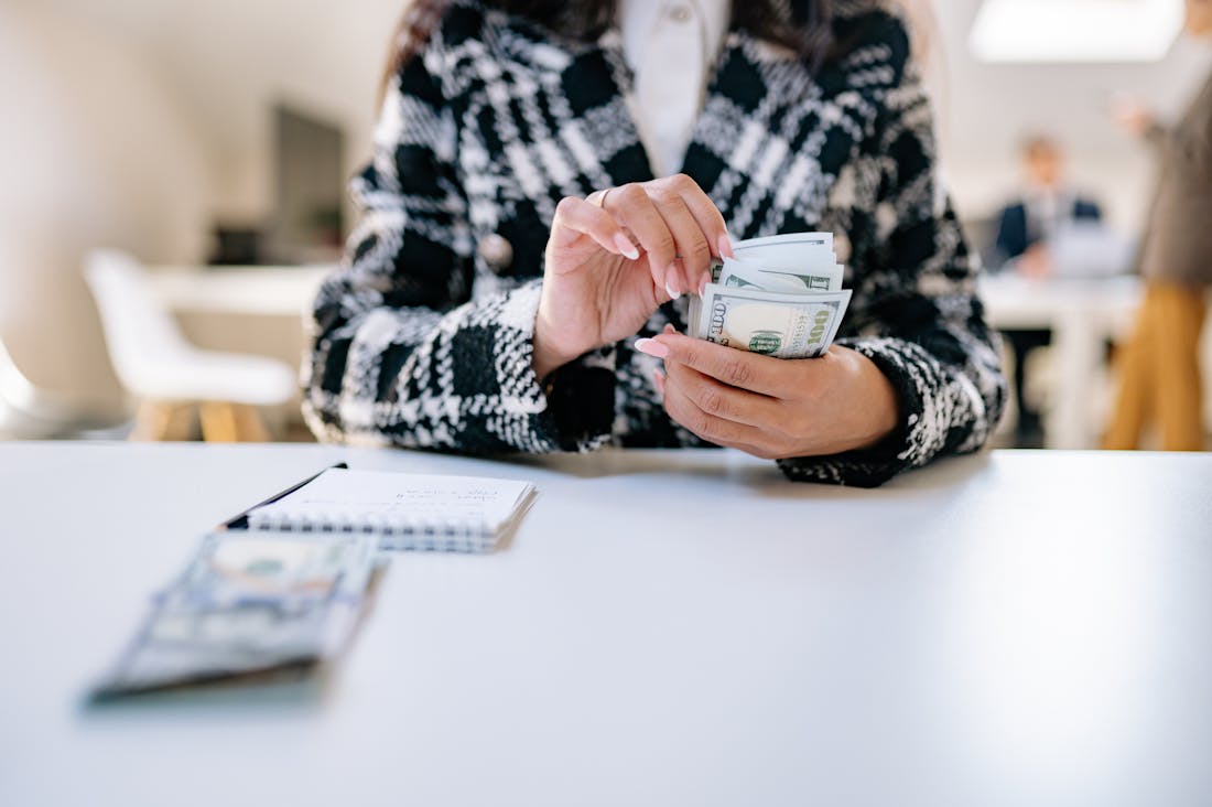 Navigating Finances: Tips for Achieving Financial Wellness in an Uncertain Economy Image 2