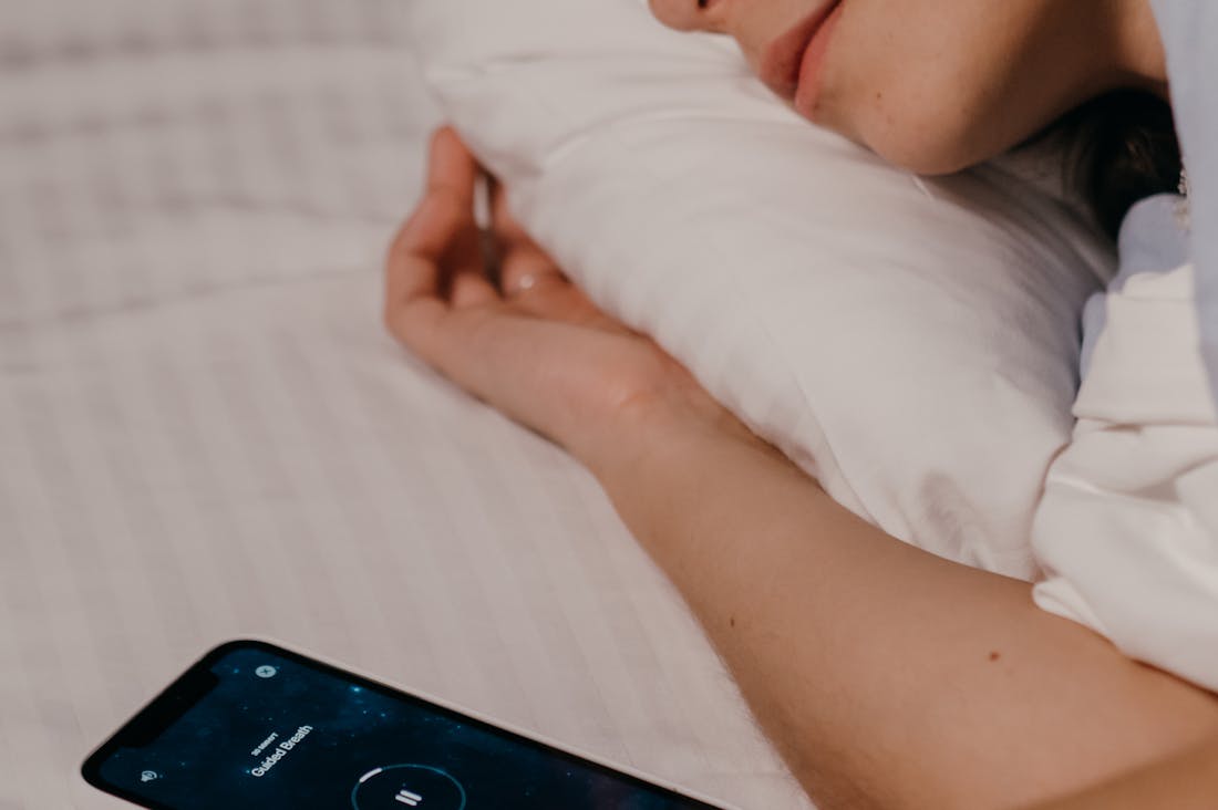 Exploring the Intersection of Technology and Lifestyle in Today's Digital Age Image 3