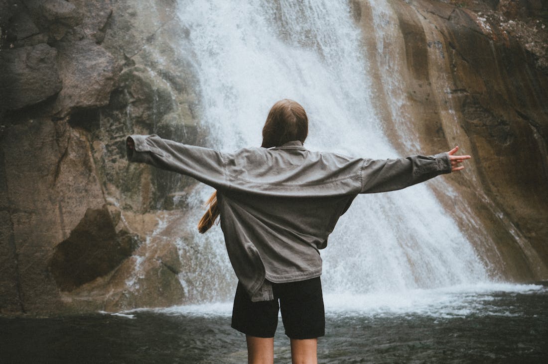 Exploring the World: How Travel Transforms Personal Growth and Cultural Understanding Image 1