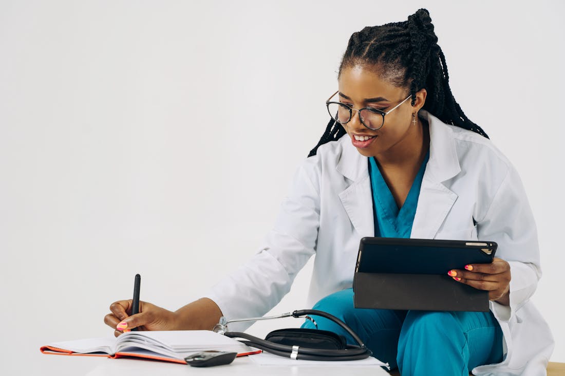 The Intersection of Technology and Health: Innovations That Will Shape Our Well-Being Image 3