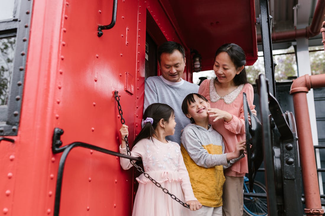 The Open Road Awaits: A Guide to Meaningful Travel Experiences Beyond Sightseeing Image 1
