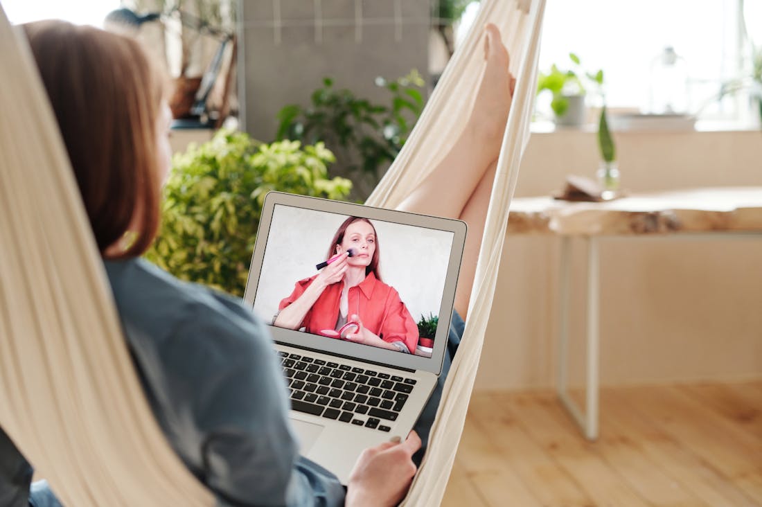 Mastering Modern Tech Gadgets for Everyday Living Image 2