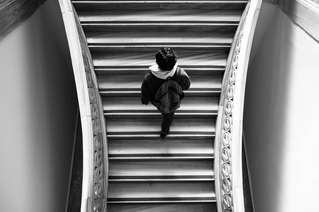 Timeless Style: Essential Elements for Every Modern Wardrobe Image 1