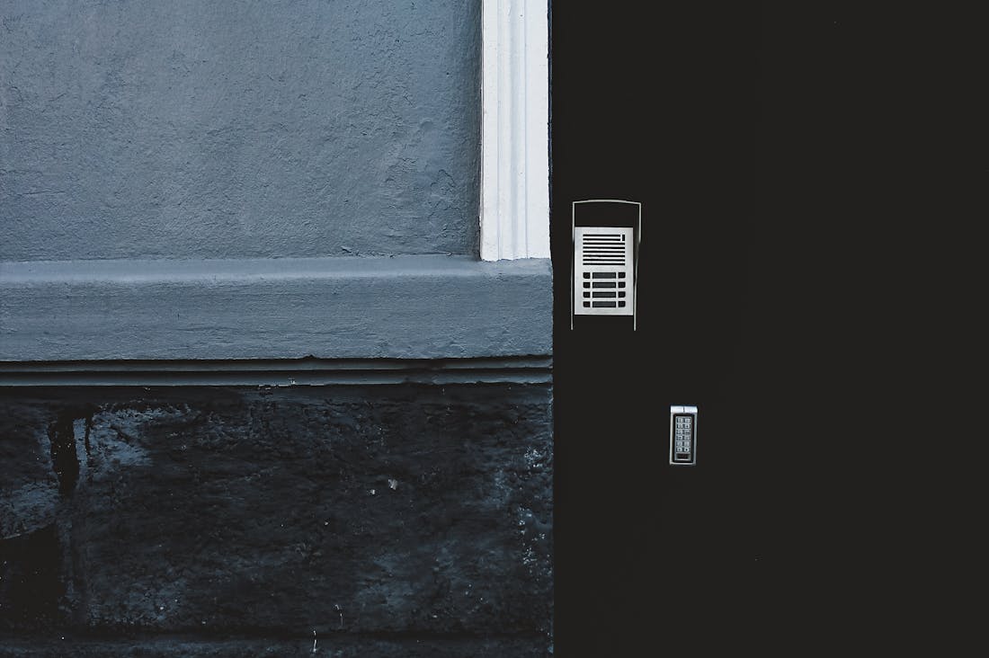 Current Trends in Home Technology for a Smarter Living Environment Image 2