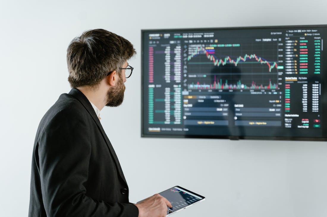 Modern Tech Trends Reshaping Your Financial Choices Image 2