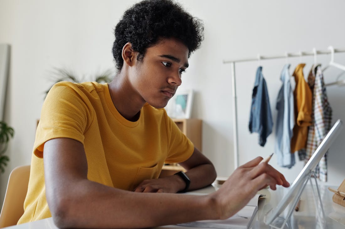 Embracing Digital Transformation: Essential Tech Trends Shaping Our Daily Lives Image 2
