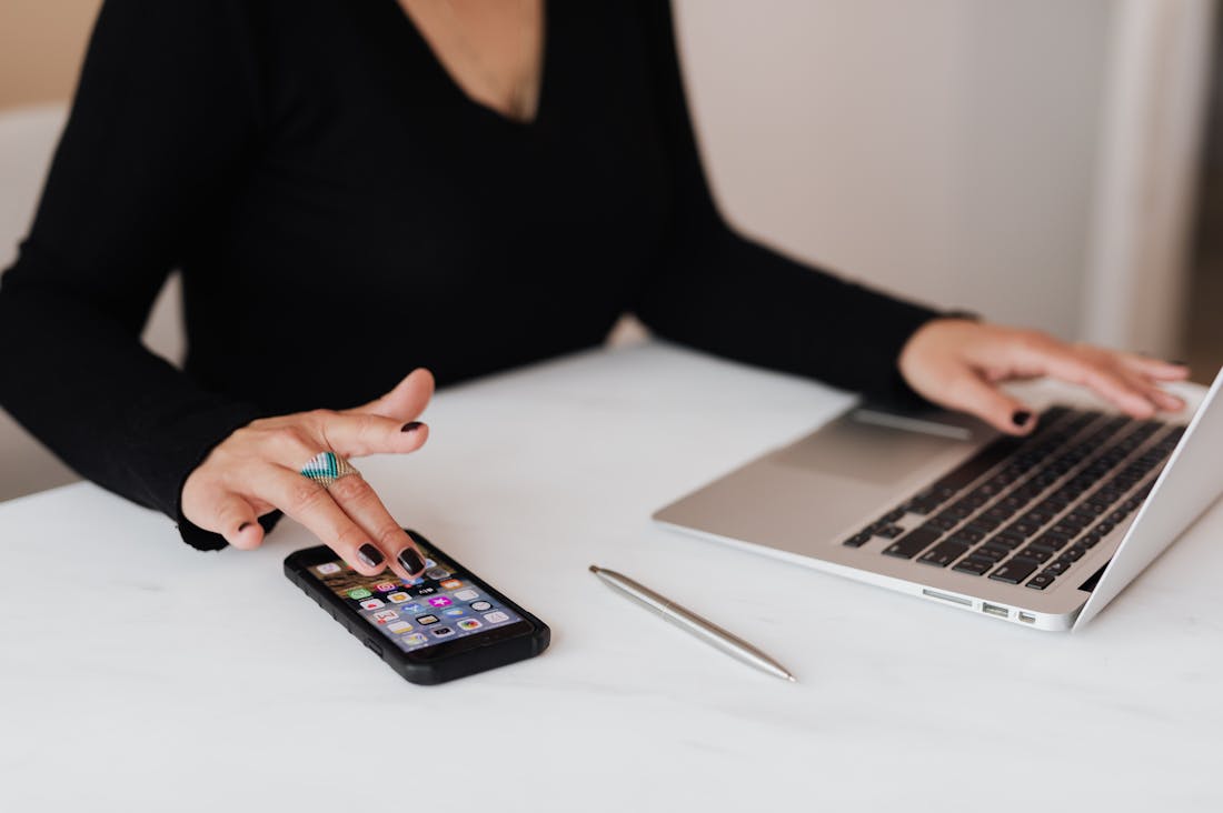 Technology and Well-Being: The Balance Between Digital Connectivity and Mental Health Image 3