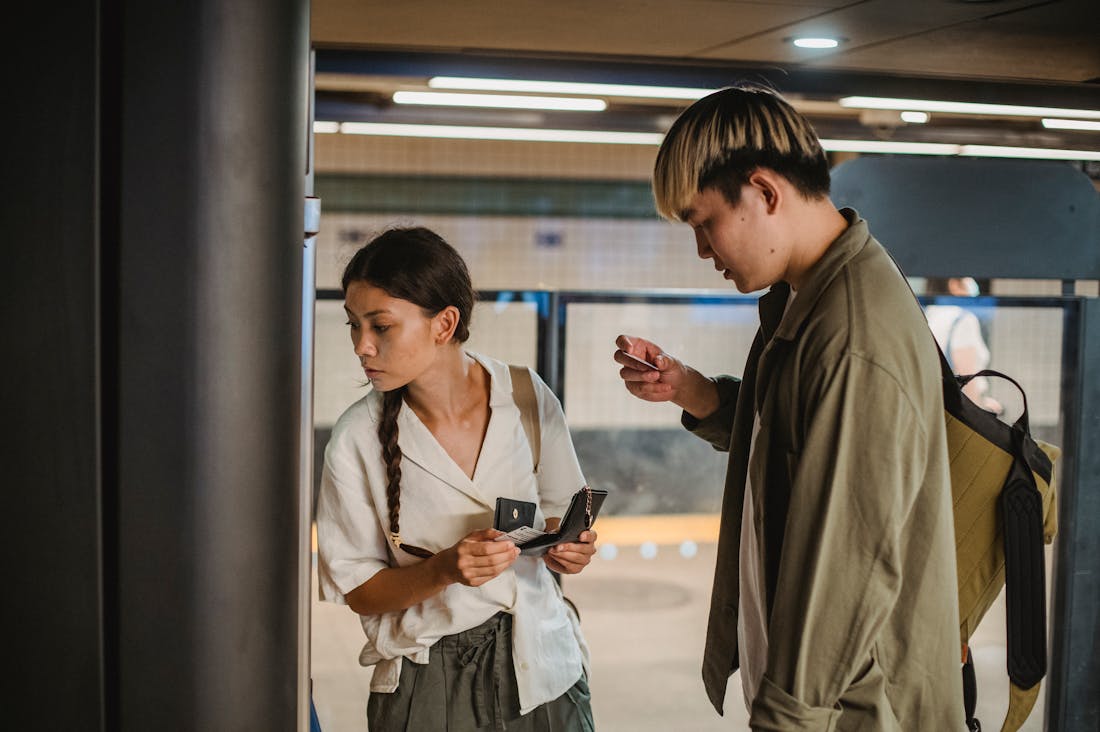 Digital Detox: Understanding the Benefits of Disconnecting in a Hyper-Connected World Image 3