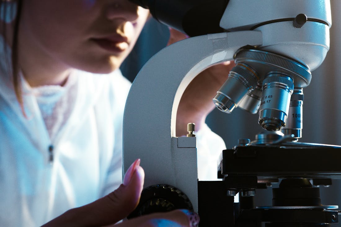 Exploring the Intersection of Health and Technology: How Digital Innovations are Transforming Wellness Image 1
