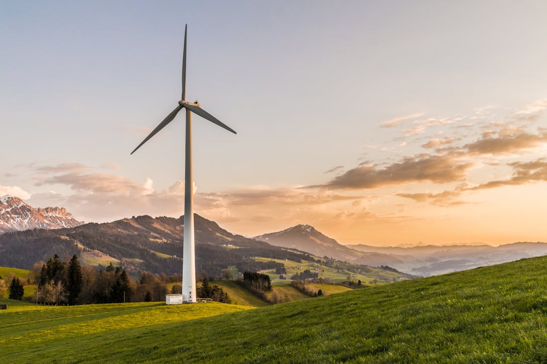 Exploring the Intersection of Technology and Sustainability: Innovations for a Greener Future Image 1