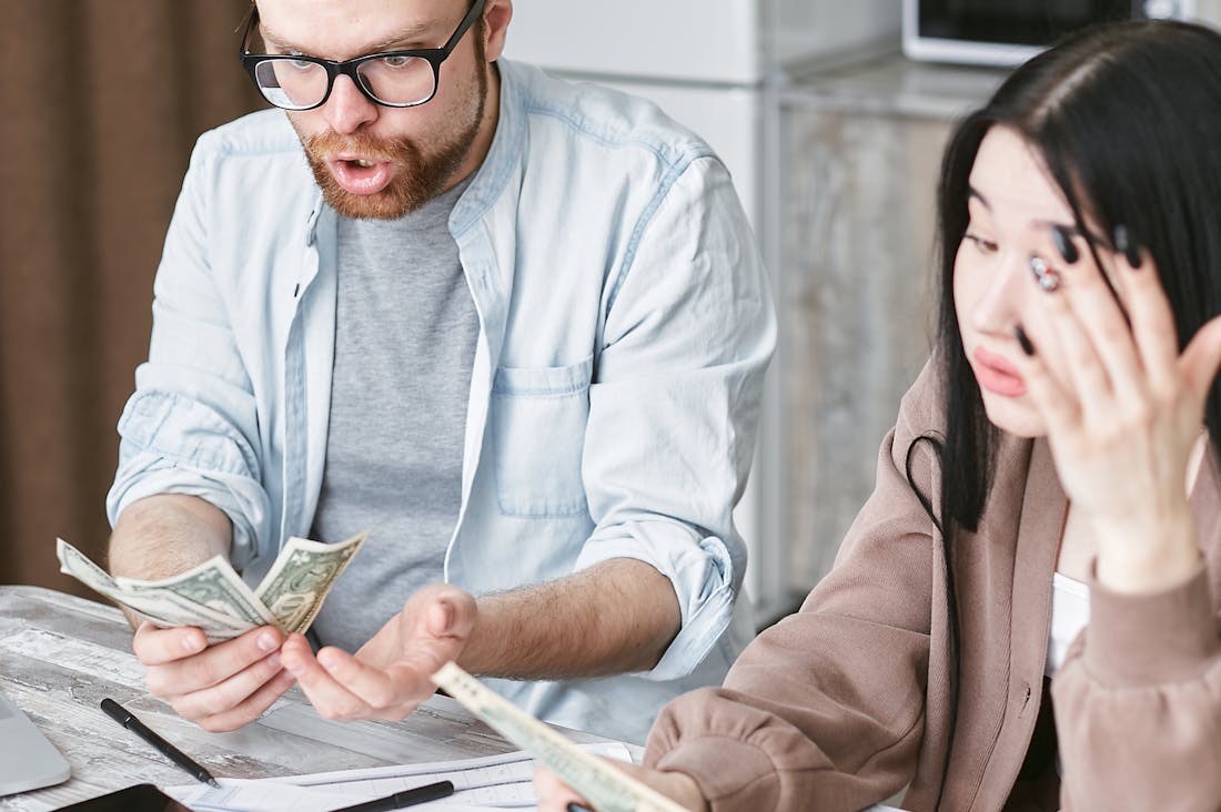 Practical Tips for Budgeting and Saving Money for Your Future Goals Image 1