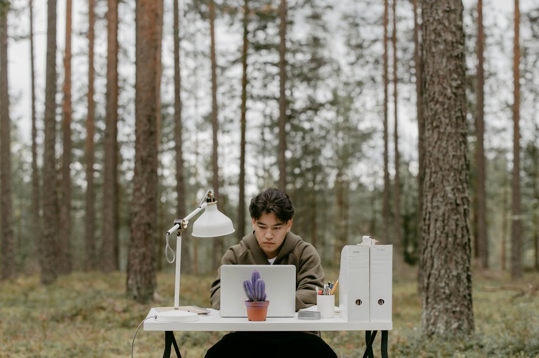 Harnessing Technology for Improved Productivity in Everyday Tasks and Projects Image 2