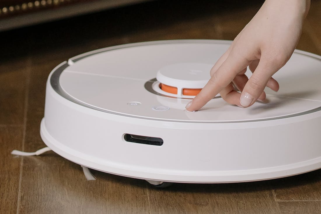 Innovative Tech Gadgets Redefining Your Everyday Life Image 2