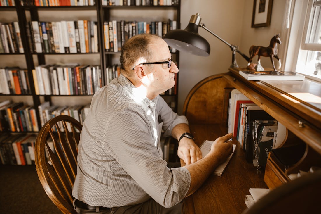 Creative Approaches to Achieve Work-Life Balance in Busy Times Image 1