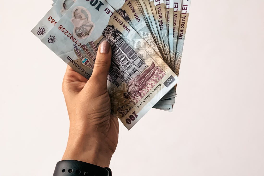 Creative Ways to Manage Personal Budgets Without Sacrificing Lifestyle Image 1