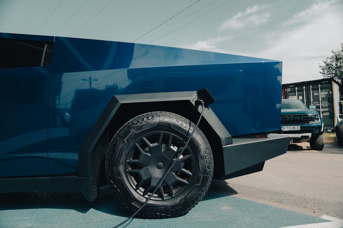 Innovative Automotive Technologies Transforming Modern Driving Experiences Image 2