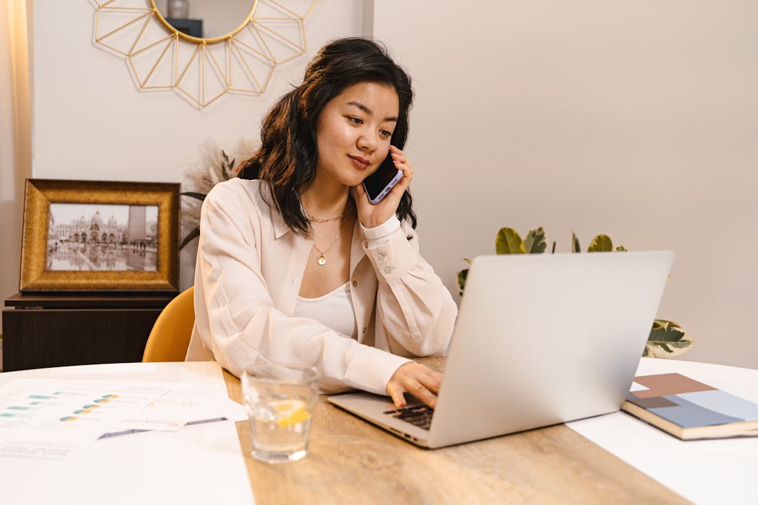 Latest Trends in Tech Products Shaping Everyday Life and Work Image 1