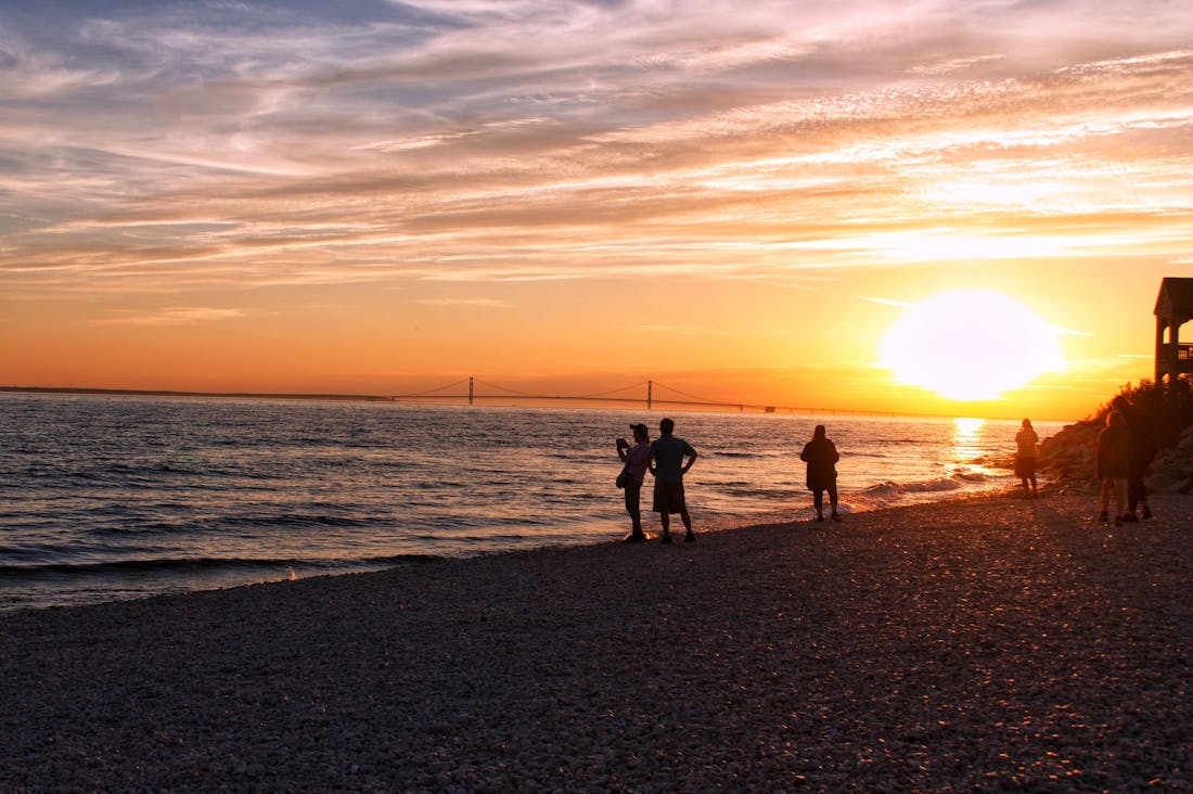 Modern Travel: Tips for Balancing Adventure and Relaxation Image 1
