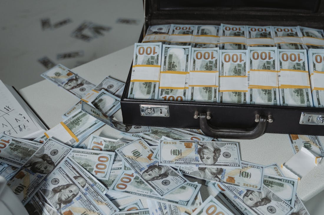 Smart Savings Strategies for Building Wealth in Every Stage of Life Image 2