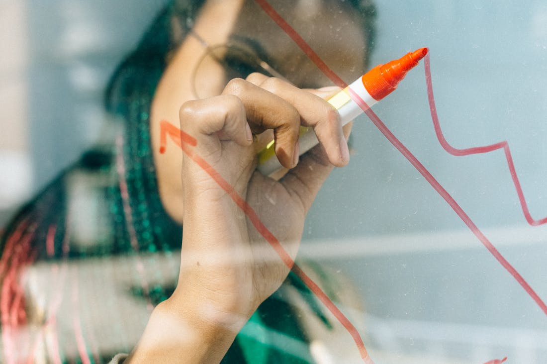 Key Considerations for Achieving Financial Independence in Today’s Economy Image 2