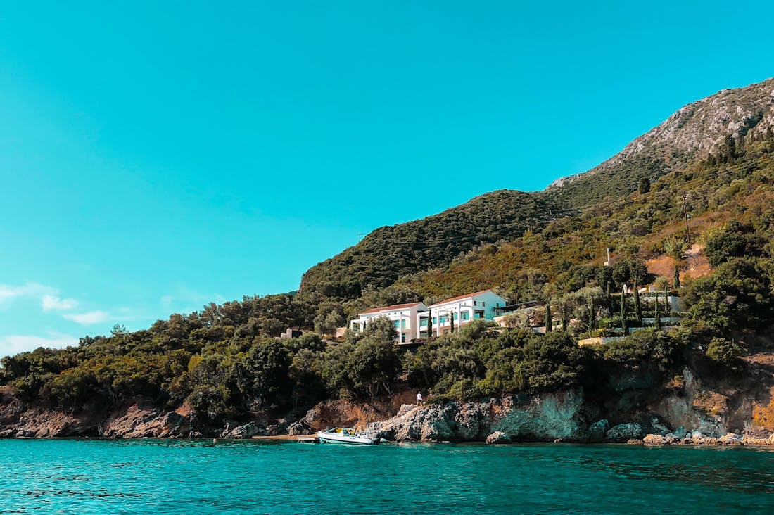 Smart Travel Tips for Budget-Conscious Adventurers Image 2