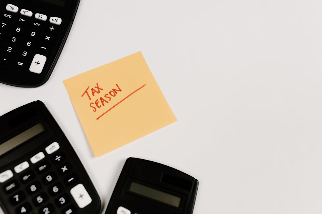 Essential Tips for Building a Robust Emergency Fund for Modern Living Image 2