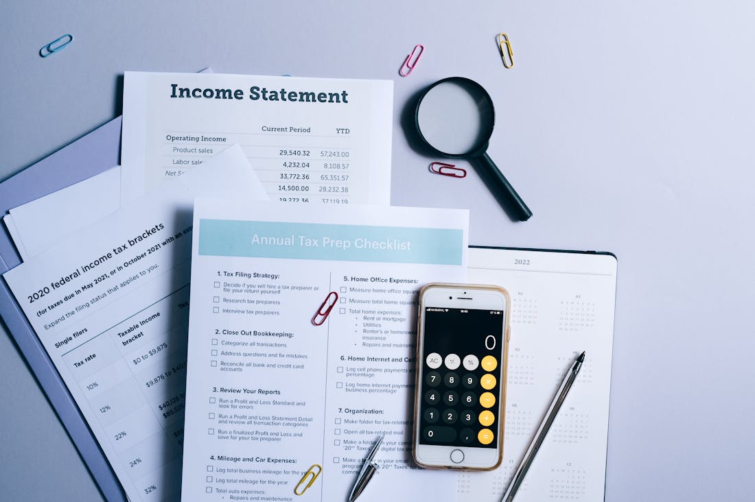 Essential Tips for Smart Budgeting and Saving Strategies Image 3
