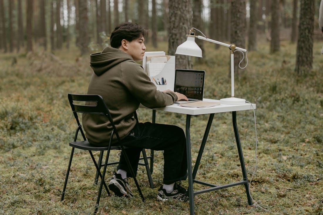 Essential Skills for Navigating Modern Workplace Challenges Image 2