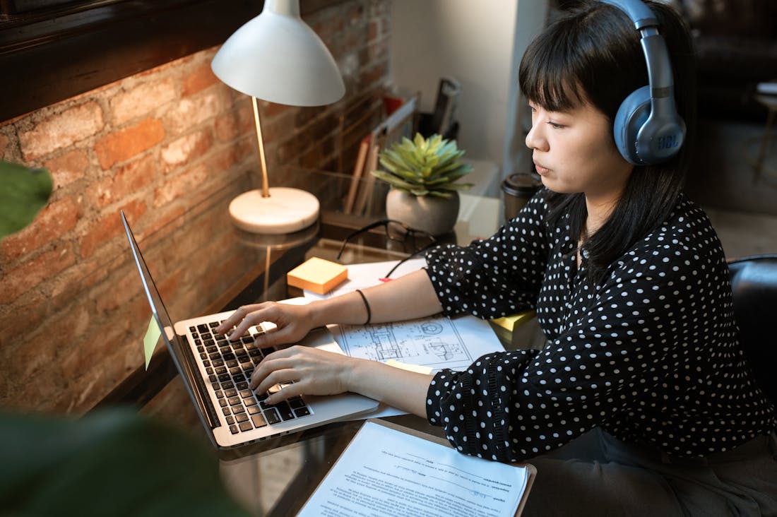 Mastering Personal Branding in a Digital World Image 1