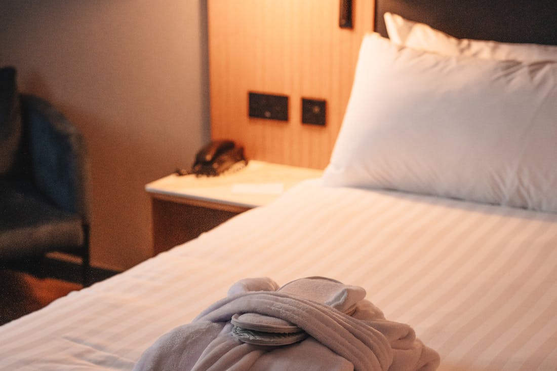 Traveling on a Budget: Strategies for Genuine Experiences Image 1
