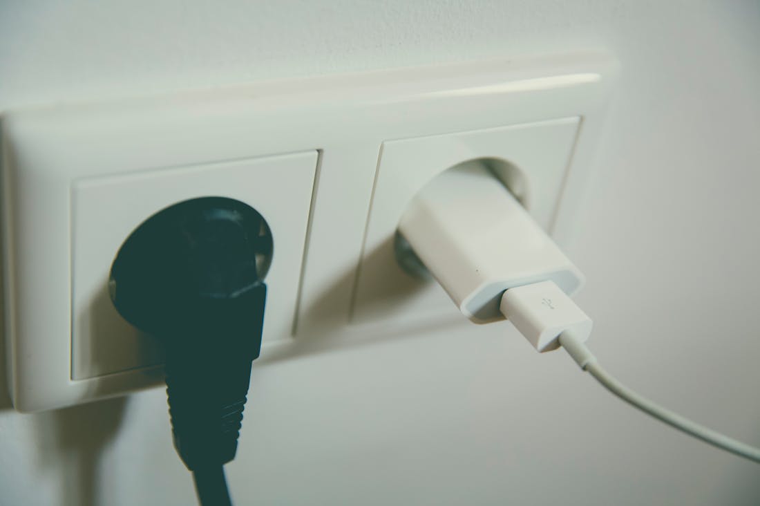 Understanding the Latest Trends in Electric Vehicle Technology Image 2