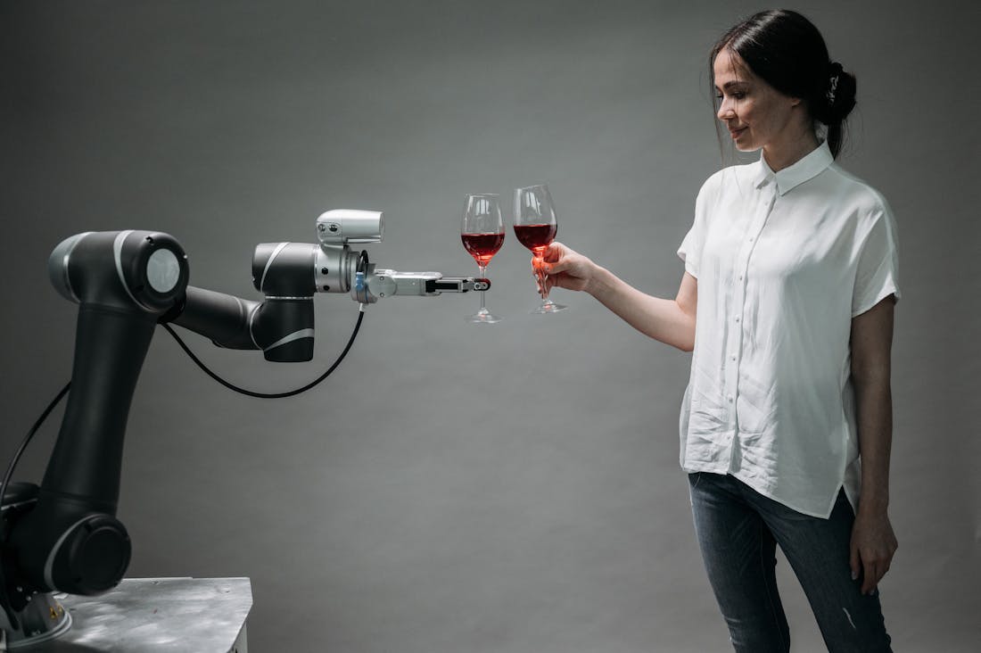 Innovative Tech Trends Shaping the Future of Everyday Living Image 3