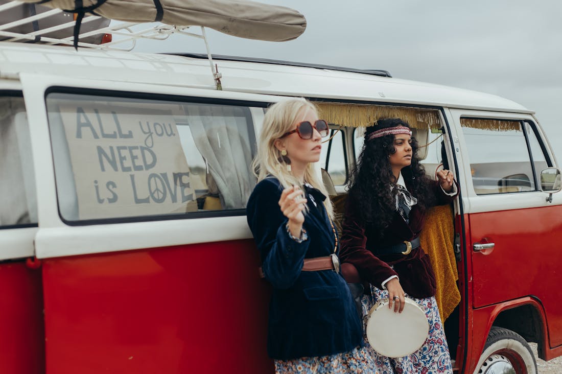 Innovative Tech Trends Shaping the Future of Travel and Adventure Image 1
