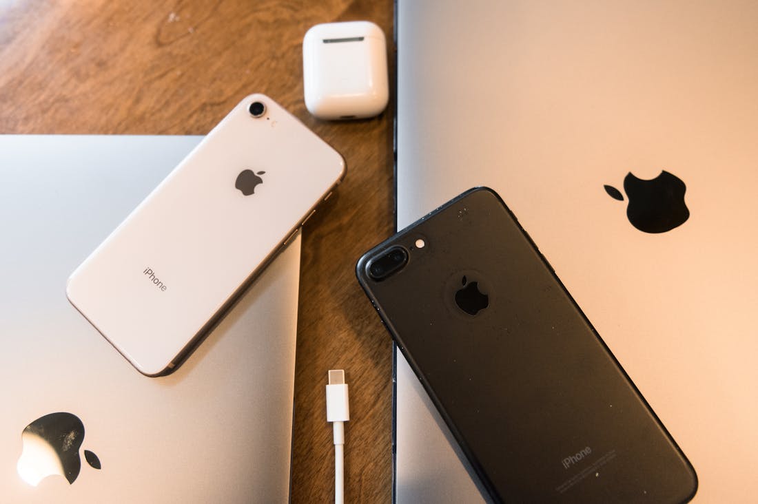 Essential Tech Gear for Current Digital Nomads Image 2