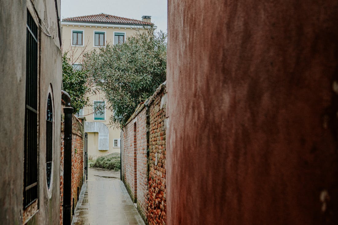 Traveling Smart: Essential Tips for Affordable and Memorable Adventures Image 2