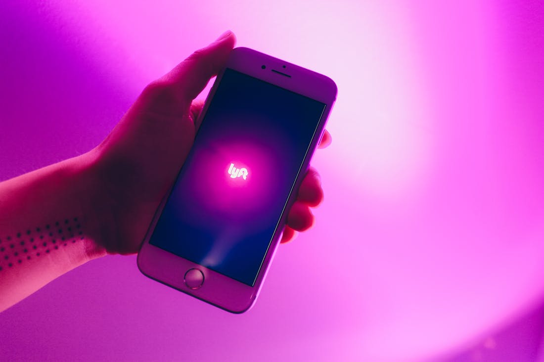 Travel Experiences Redefined: How Technology is Changing Adventure Image 1