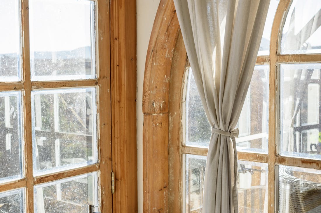 Essential Tips for Achieving a Minimalist Lifestyle Without Compromising Comfort Image 3