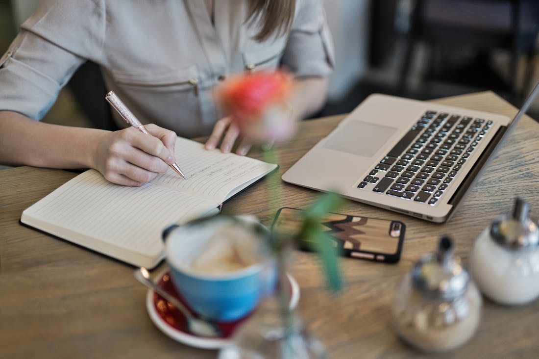 Essential Tips for Thriving in a Fast-Paced Work Environment Image 1