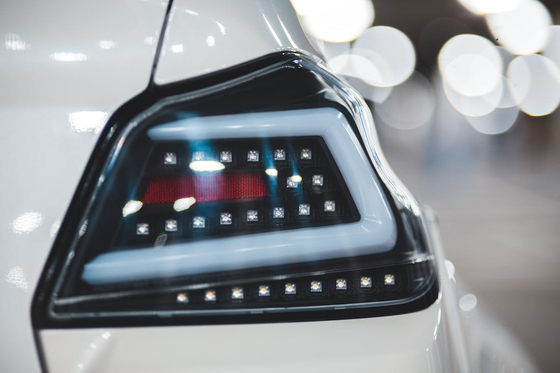 Electric Vehicle Technology Revolutionizing Auto Industry Image 2