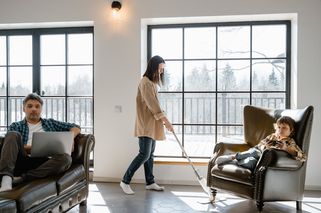 Harnessing Technology: Essential Gadgets to Transform Your Daily Routine