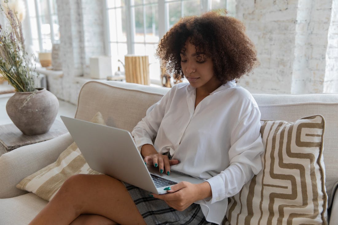 Tech Trends Transforming Everyday Life: From Smart Homes to Wearable Devices